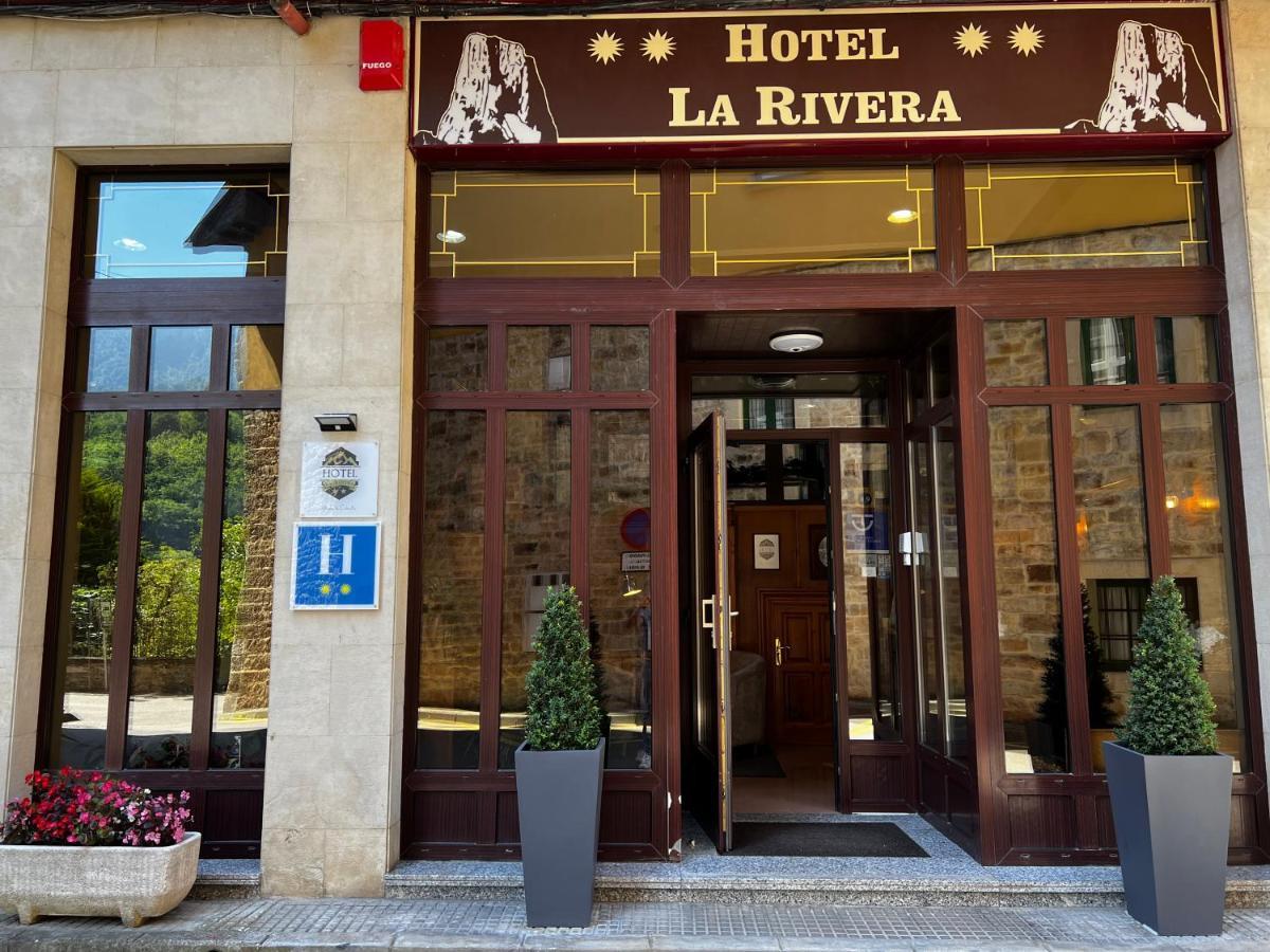 Hotel La Rivera Arenas De Cabrales Zewnętrze zdjęcie
