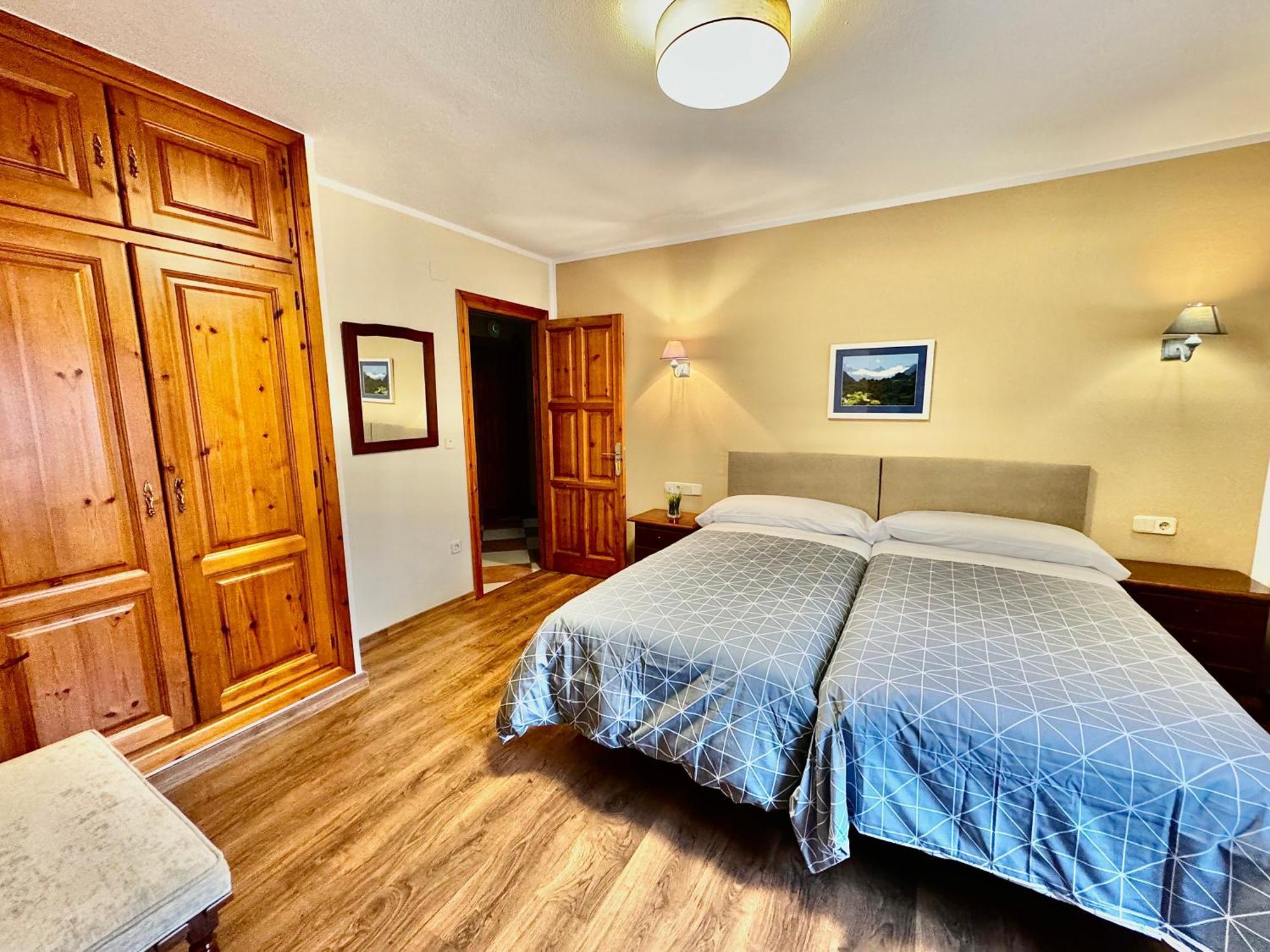 Hotel La Rivera Arenas De Cabrales Zewnętrze zdjęcie