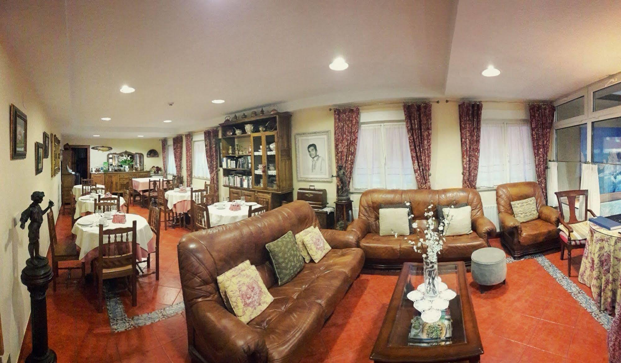 Hotel La Rivera Arenas De Cabrales Zewnętrze zdjęcie